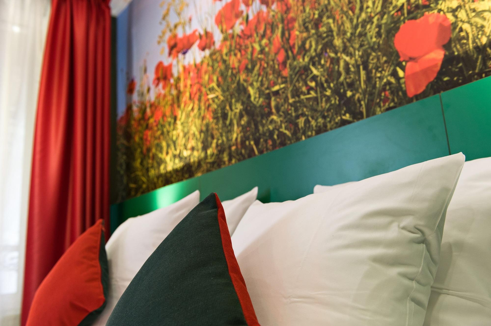 Jardins De Montmartre Hotel Parijs
